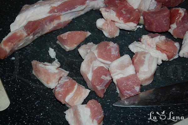 Tochitură de porc, ca la bunica - Pas 1