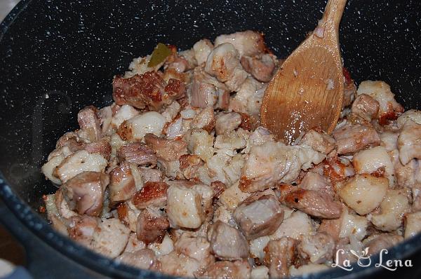 Tochitură de porc, ca la bunica - Pas 7