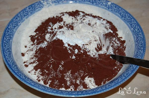 Tort Red Velvet, variantă rapidă - Pas 1