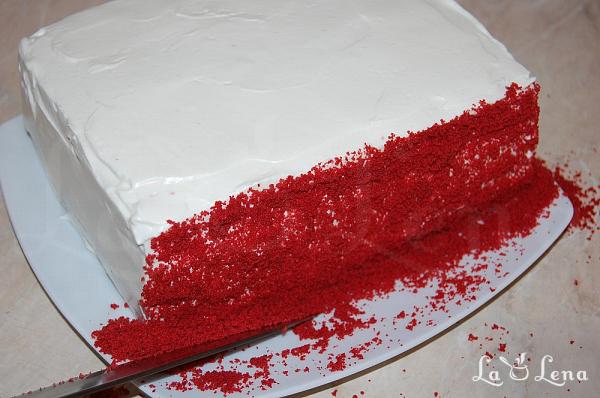 Tort Red Velvet, variantă rapidă - Pas 20