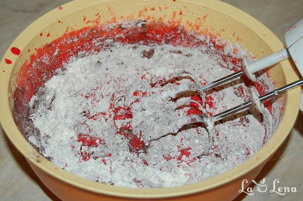 Tort Red Velvet, variantă rapidă - Pas 6