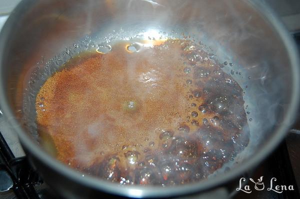 Turtă dulce aromată, cu zahăr caramelizat - Pas 1