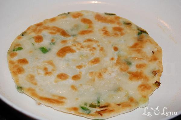 Turte cu ceapa verde (Scallion Pancakes) - Pas 14