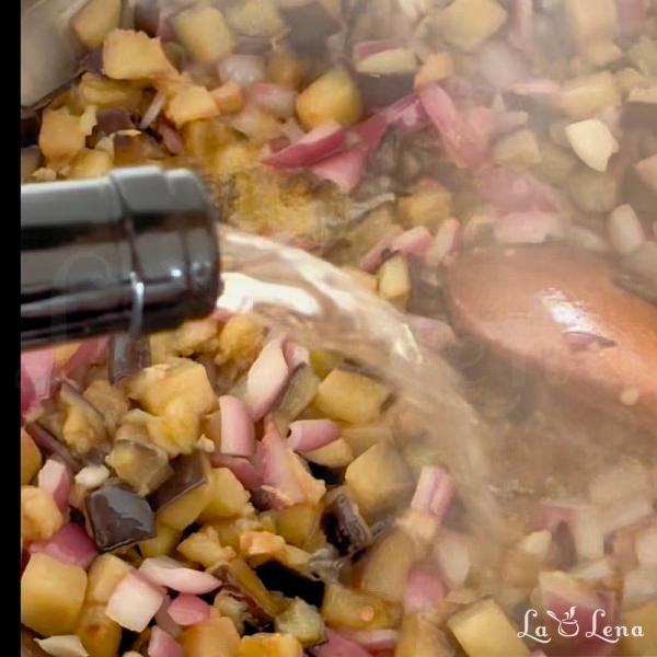 Vinete Saganaki - Pas 6