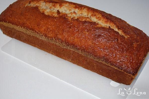 Chec cu banane (Banana Bread) - Pas 10