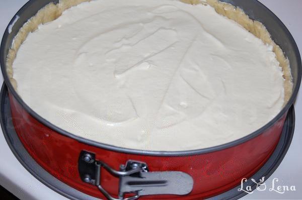 Cheesecake cremos cu piersici - Pas 12