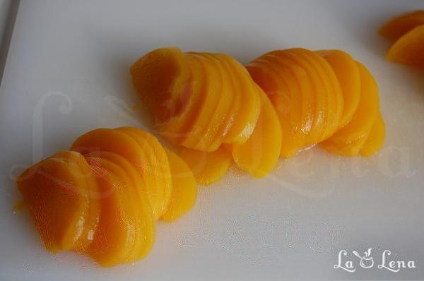 Cheesecake cremos cu piersici - Pas 16
