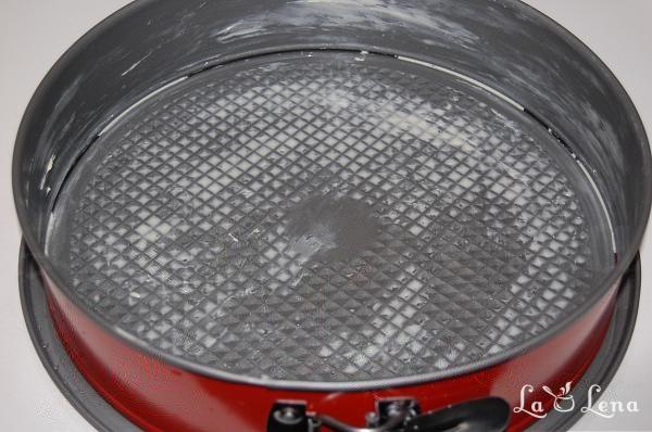 Cheesecake cremos cu piersici - Pas 4