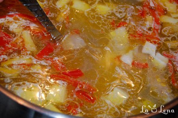 Ciorbă de pui cu orez și legume - Pas 7