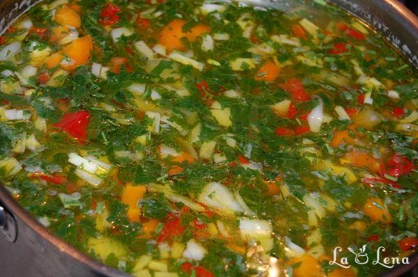 Ciorbă de pui cu orez și legume - Pas 9