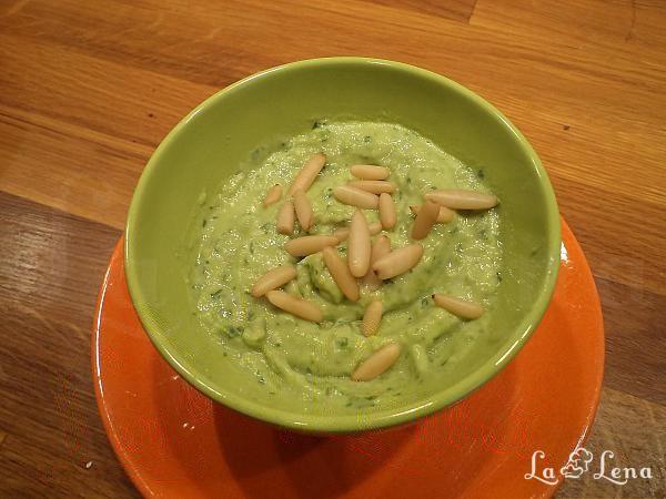Cremă de avocado cu iaurt (cu Turbo Chef)