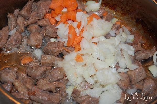 Mâncare de mazăre cu carne - Pas 2