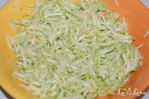 Pâine cu dovlecei (zucchini) - Pas 1