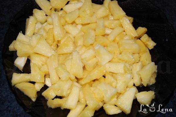 Pizza cu ananas și șuncă de pui - Pas 3