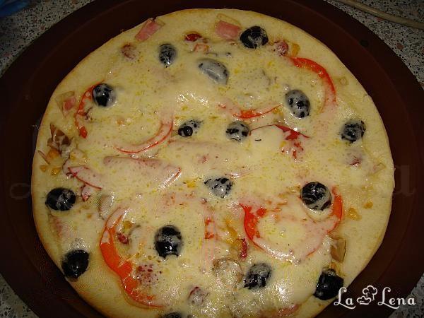 Pizza rapidă a la Lena
