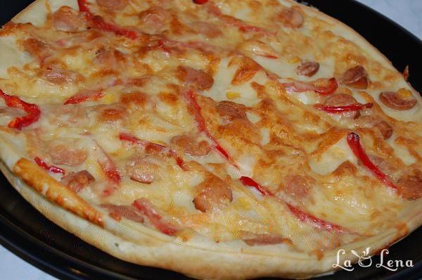 Pizza rapidă (Rețetă Tupperware)