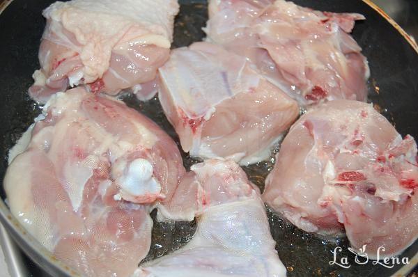 Pui cu 40 de căței de usturoi (Poulet aux 40 gousses d'ail) - Pas 2
