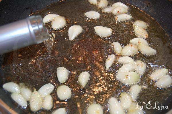 Pui cu 40 de căței de usturoi (Poulet aux 40 gousses d'ail) - Pas 7