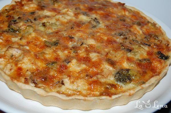 Quiche(Tartă) cu pui, ciuperci și broccoli