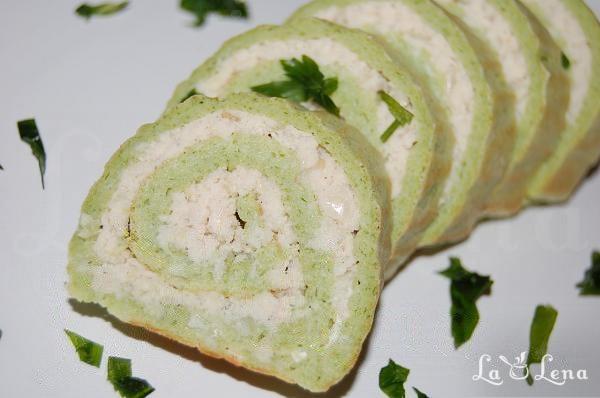 Ruladă cu broccoli și piept de pui