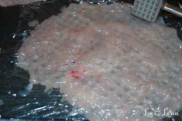 Ruladă din piept de pui cu ciuperci și legume - Pas 1