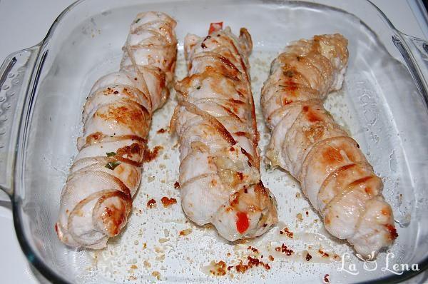 Ruladă din piept de pui cu ciuperci și legume - Pas 9