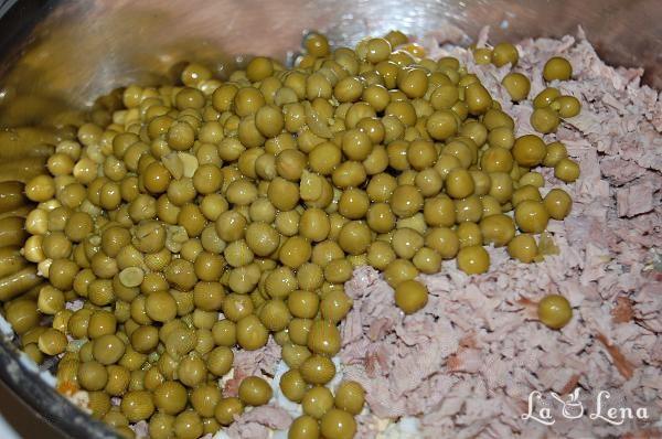 Salată a la Russe sau Olivie - Pas 6