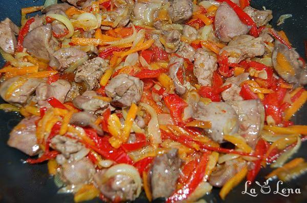 Salată caldă cu ficăței și legume - Pas 7