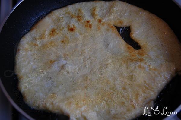Salată cu piept de pui, omletă și porumb - Pas 4