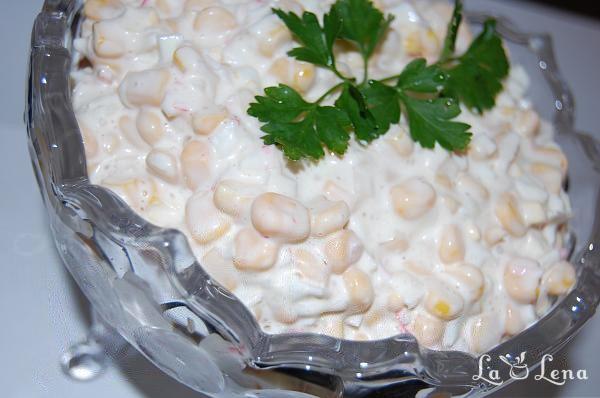 Salată cu surimi și porumb - Pas 7