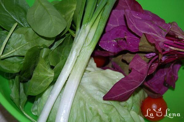Salată de primăvară cu dressing special - Pas 1