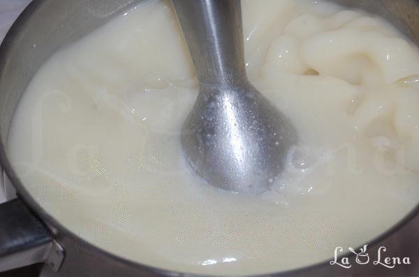 Supa crema cu telina si conopida - Pas 4