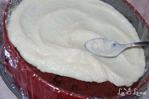 Tort cu cremă de lapte și ciocolată albă - Pas 5