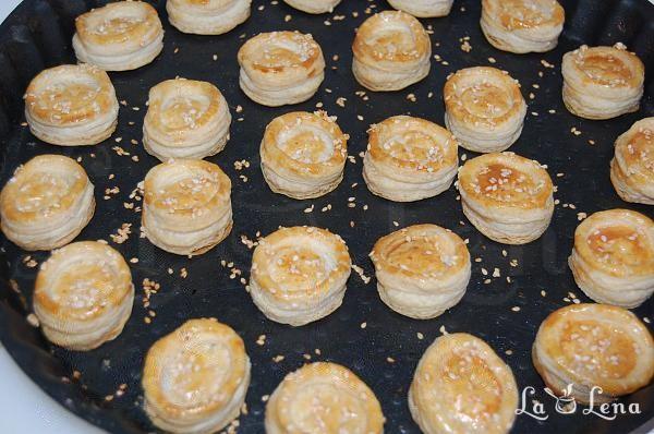 Vol-au-vent cu crema de branza si somon afumat - Pas 5