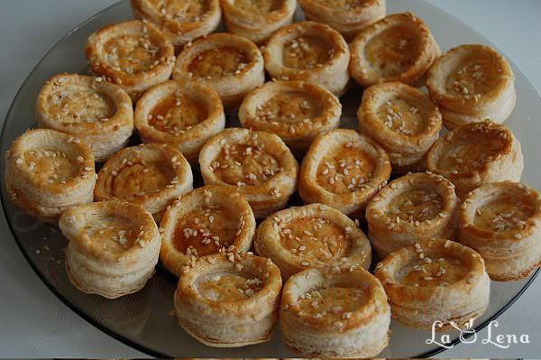 Vol-au-vent cu cremă de brânză și somon afumat - Pas 6